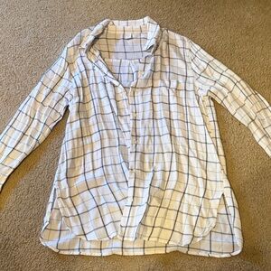 Old Navy White Plaid Button-Up Shirt